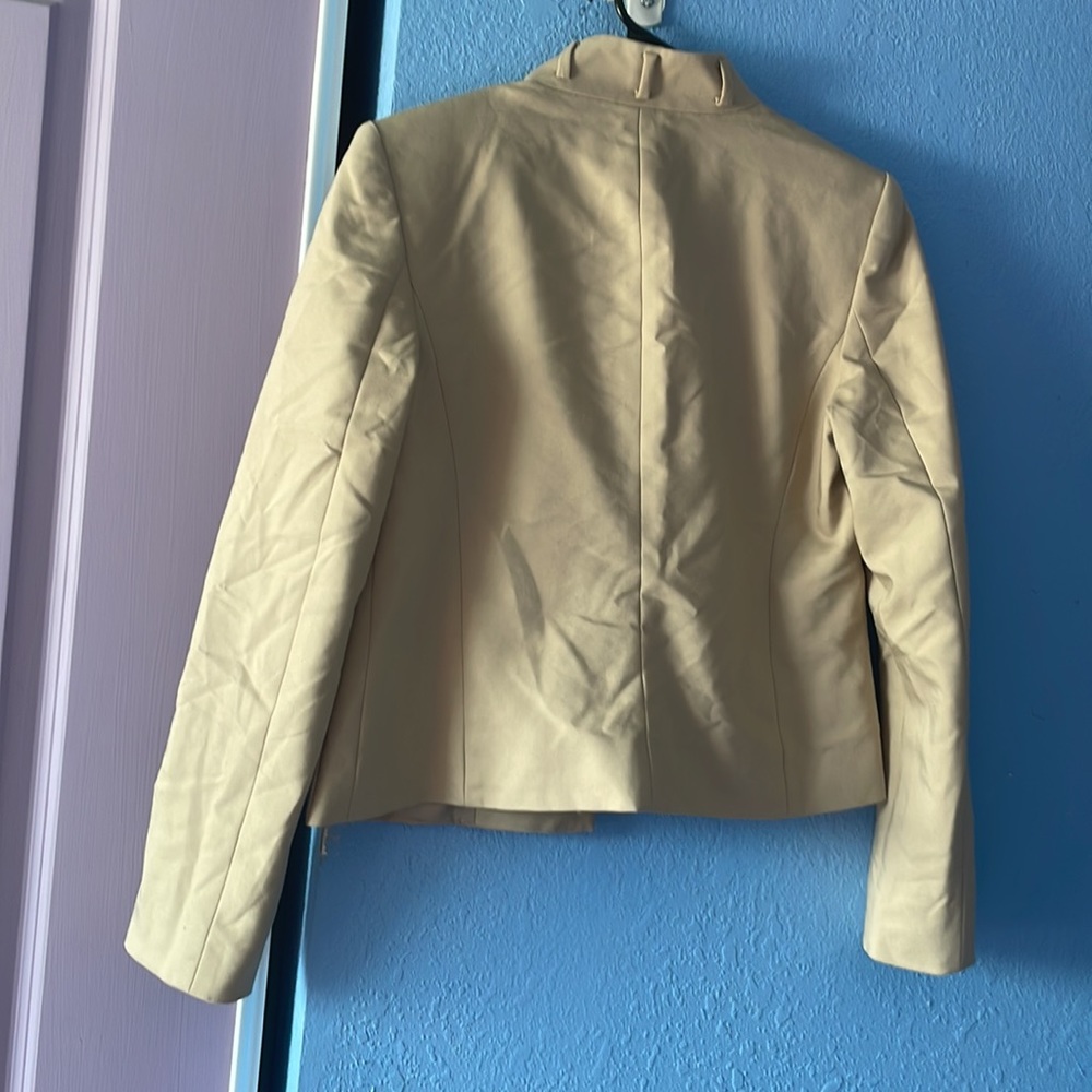 Jacket - Picture 3 of 4